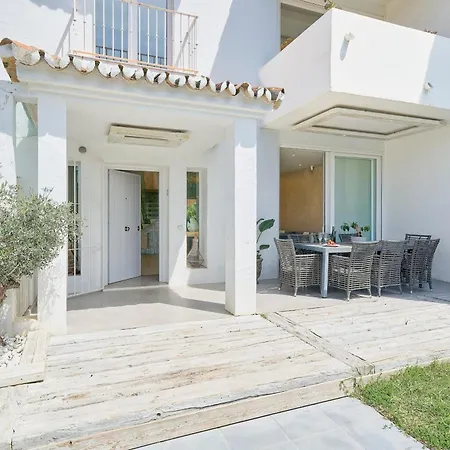 About Casa Del Rio ماربيا